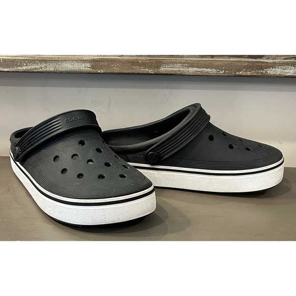 CROCS OFF COURT CLOG 08371-001 BLACK UNISEX Mens 3 Women's 5 - Picture 2 of 8